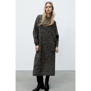 Elegant Black and Gray Knit Dress